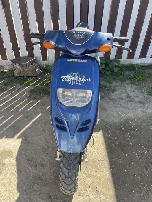 Vand scuter piaggio gilera de 70 cc in 2 t