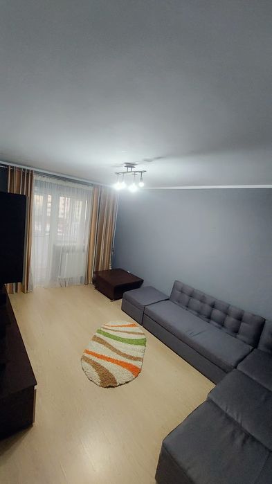 Închiriez apartament 3 camere,mobilat/utilat zona Sud