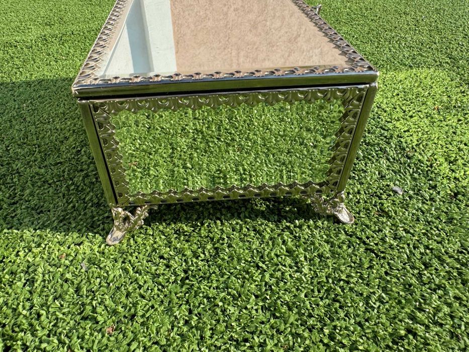 Огледална кутия за бижута – стил „Hollywood Regency“