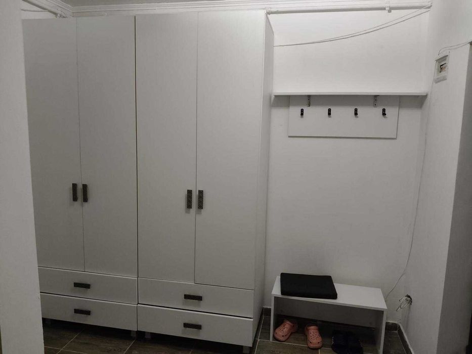 Închiriez apartament