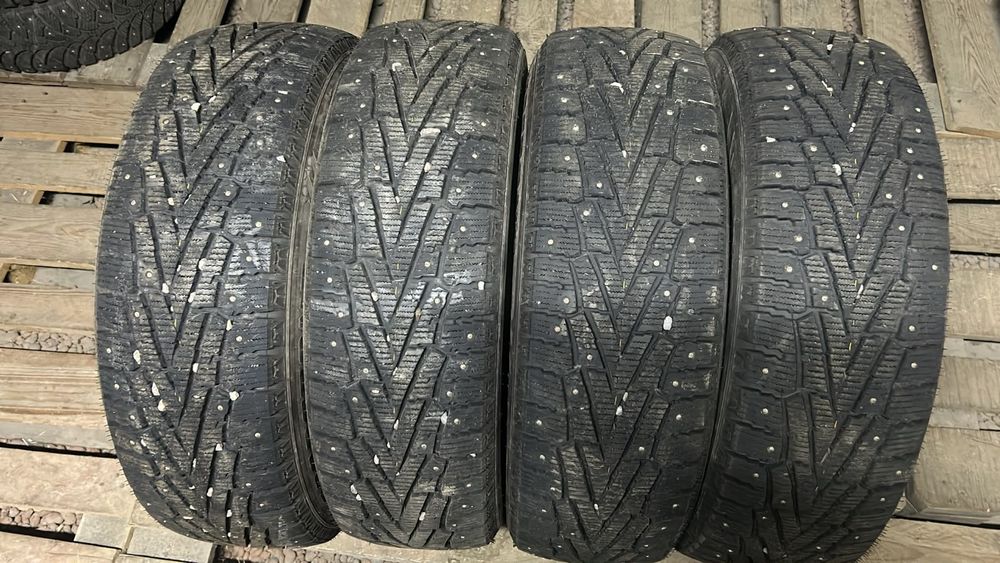 Roadstone шипованный 235/60 18