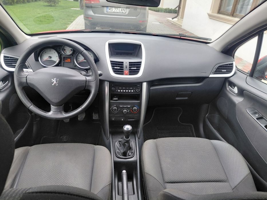 Vănd sau schimb Peugeot 207