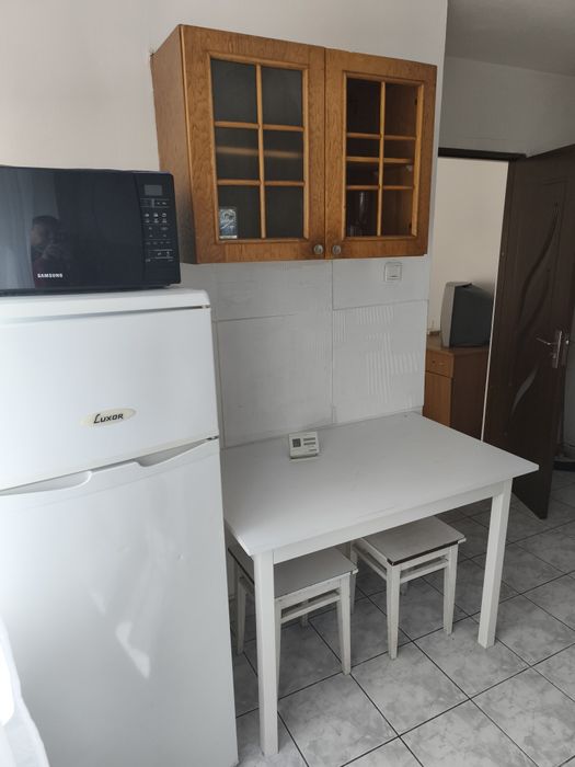 Închiriez garsonieră zona Gold Plaza 190 e