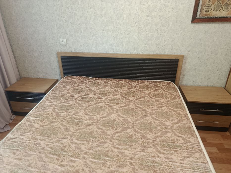 Продам спальный гарнитур