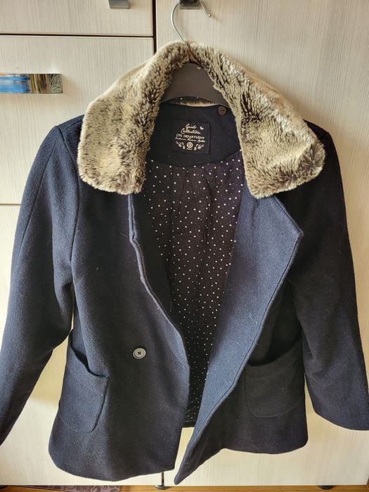 Куртка для подростка  драповая на 10 лет.