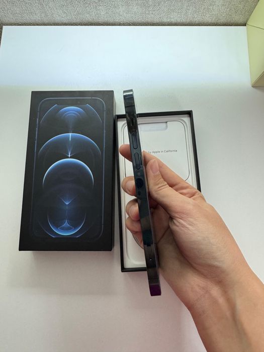 iPhone 12 pro 256гб