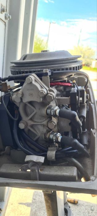 Продавам двутактов извънбордов двигател Johnson 5 к.с.