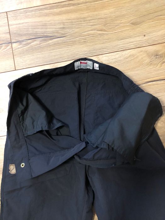 FJALL RAVEN-pantaloni in stare impecabila pentru dame