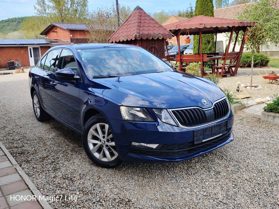 Skoda Octavia DSG automat 1.0TSI Euro 6 an 2017  MMi color Climatronic