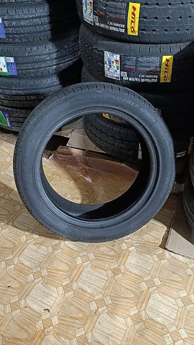 215/50ZR17  HILO