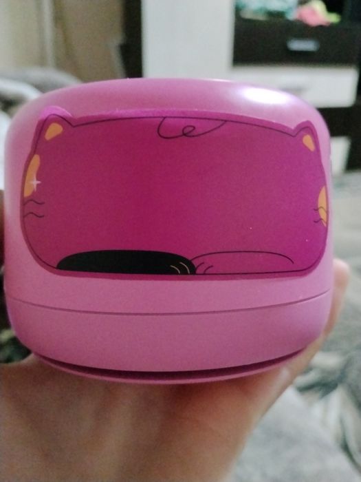 Колонка алиса, продаю коробка не идет в комплект