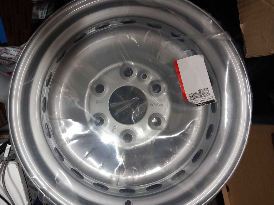 Janta jante iveco DAILY  punte simpla NOUA  factura tva inclus iveco