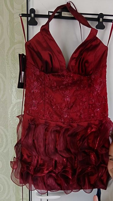 Официални рокли за бал