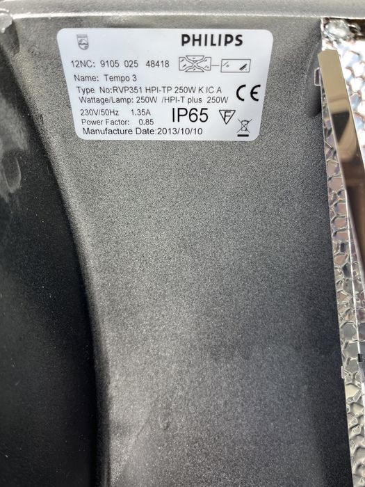 Tip produs: Proiector Phillips Tempo 3 RVP351 250 W