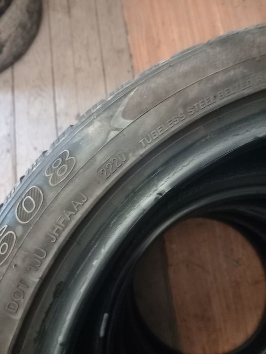 Anvelope de iarna 205 50 17