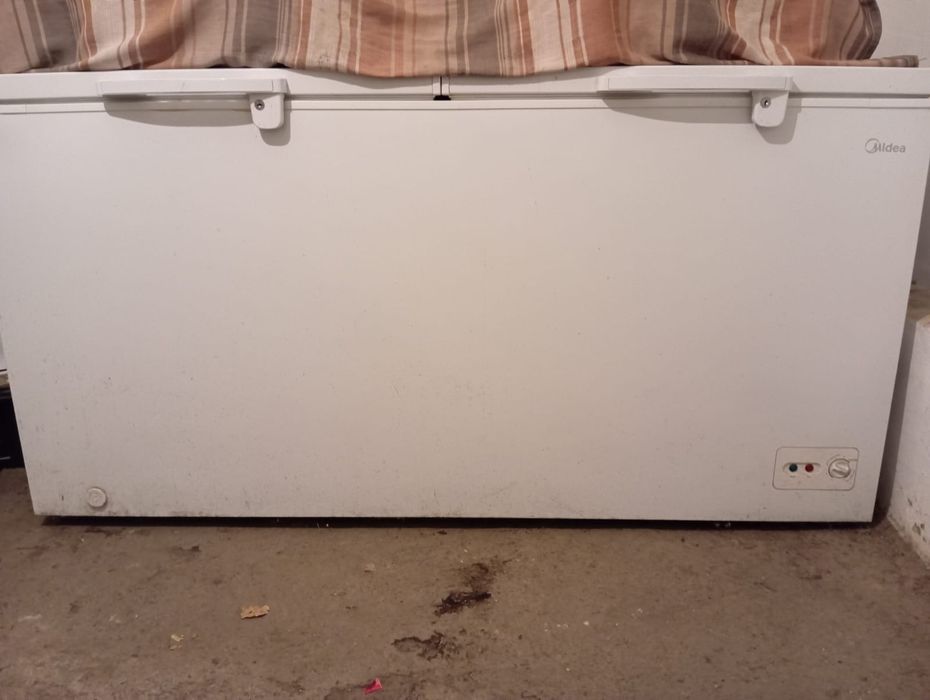 Морозилник для кафе