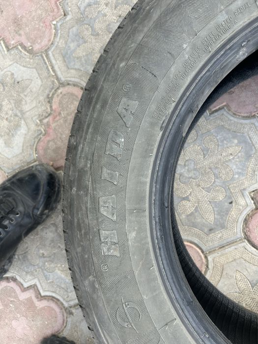 Продам шины на 215*65 R16 2 штуки