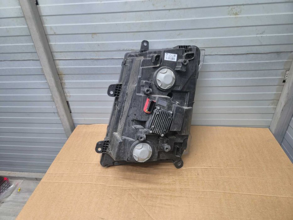 Far Stanga / Dreapta  FORD F MAX FMAX cod JC4613E014AE / JC4613E015AE