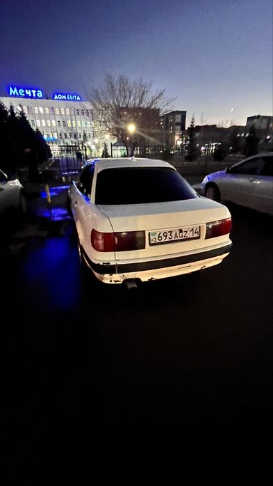 Audi 80 б4 1992 продам слышно