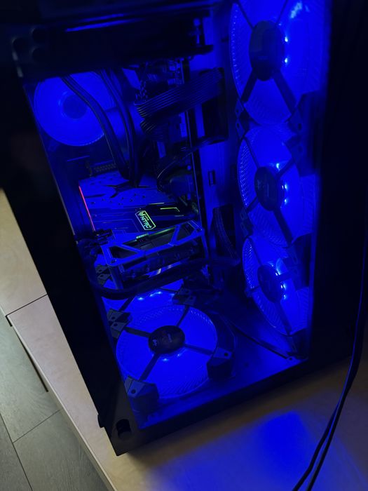 Unitate gaming  i5 generatia 12 / 32 gb ram / 8 gb video