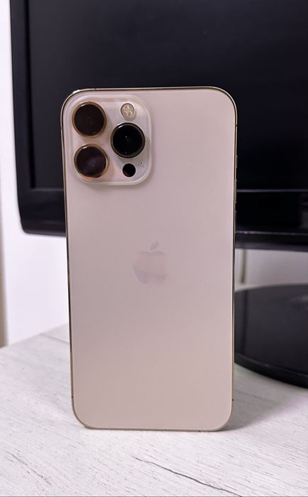 Vând iPhone 13 Pro Max