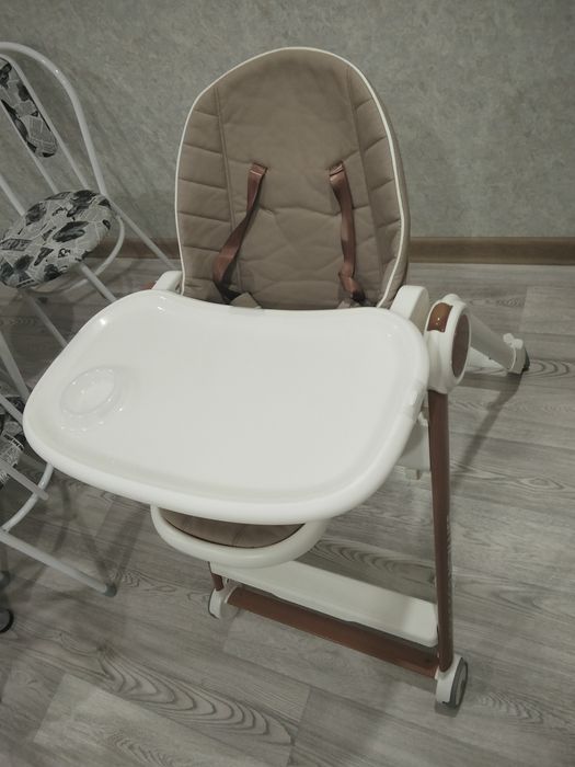 Продам стул для кормления