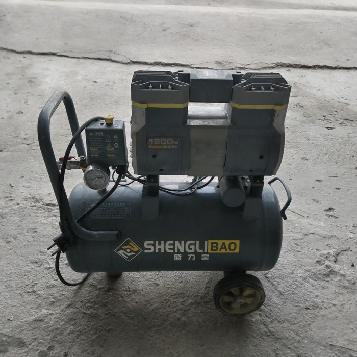 Kompressor sotiladi, holati ideal