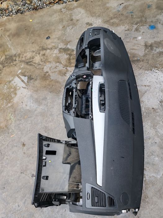 Plansa bord Renault Laguna 3 500lei