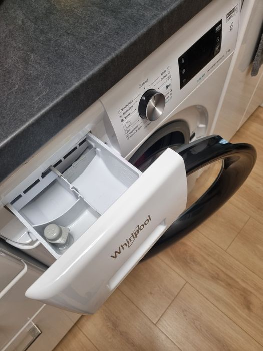 Пералня Wirlpool