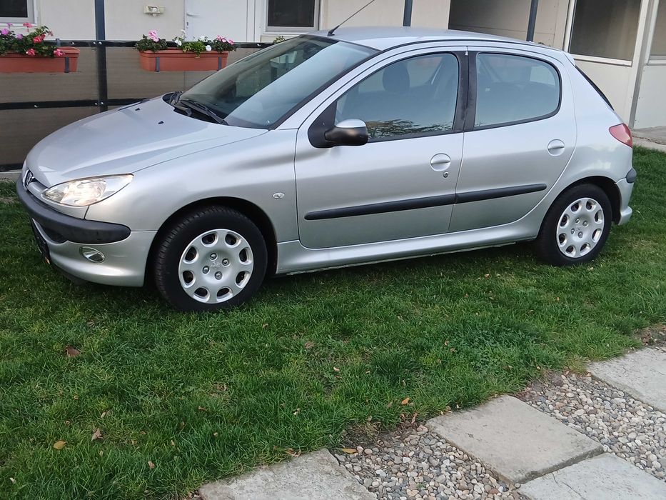 Vând Peugeot 206