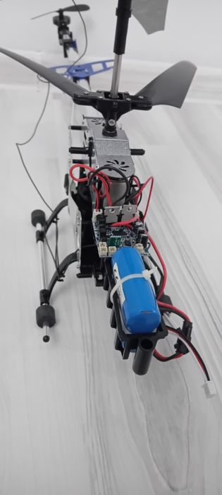 Rc хеликоптер Modelco