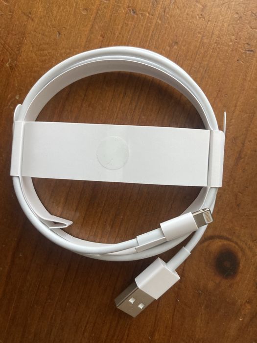 Чисто нов оригинален кабел за iphone