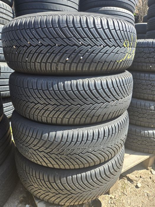 4бр. 215 65 16 Pirelli всесезонни.