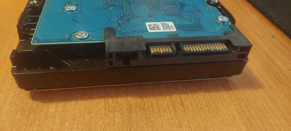 HDD Toshiba 1TB 7200 RPM SATA III impecabil 27*C temperatura de functionare.