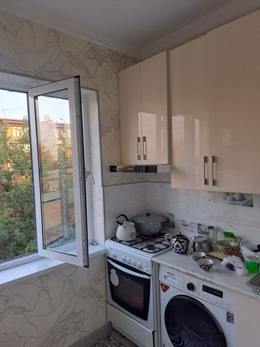 Квартира 2 хонали, манзил : Тинчлик метрога якин,Янги ремонтдан чиккан