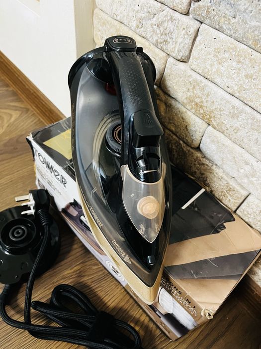 Ютия Tower Ceraglide 2-в-1 – кабелна/безжична, 2800W