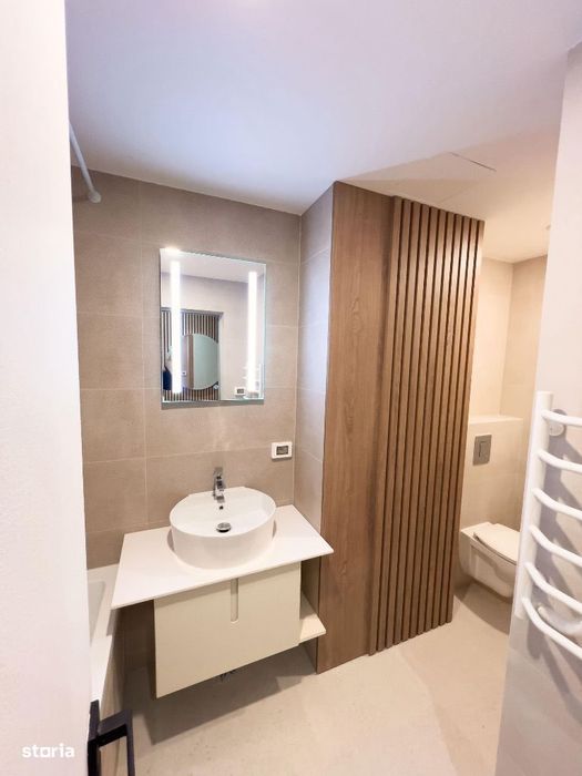 Inchiriez apartament