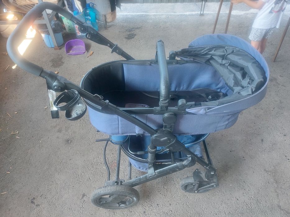 Детская коляска  новая с горным тормозам