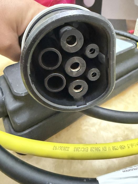 Cablu incarcare masini electrice la priza 220V