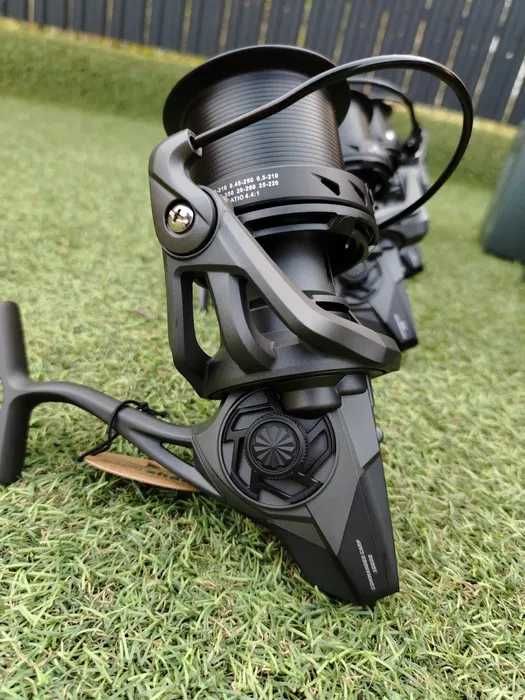 Set 4 Mulinete Eastshark Commander Carp 10000 7+1RULMENTI