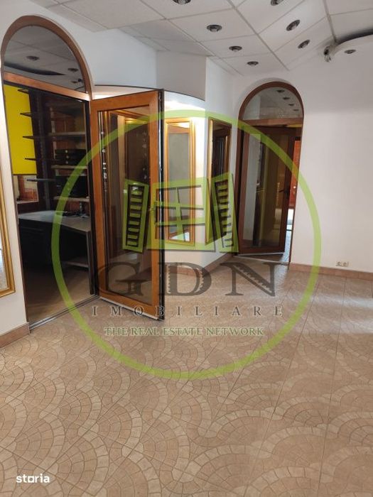 Birou Premium 220 mp – 3 incaperi, finisaje de lux – Etaj 2, malul