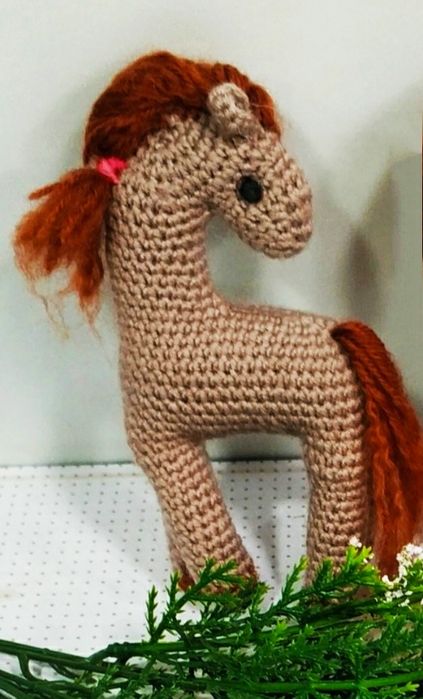 Вязаные лошадки.