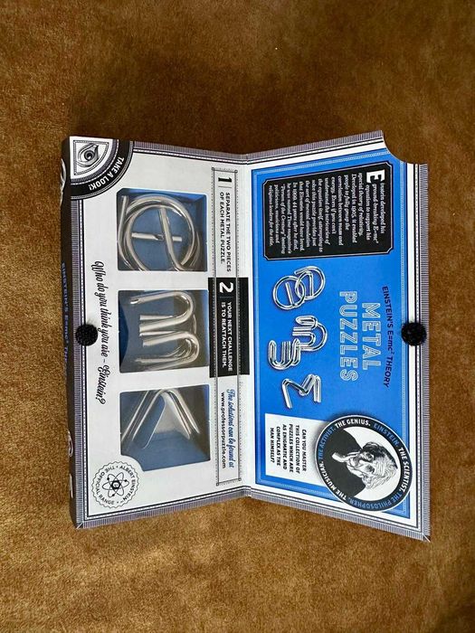 Puzzle metalic – Einstein E=mc² (set 3 puzzle-uri)
