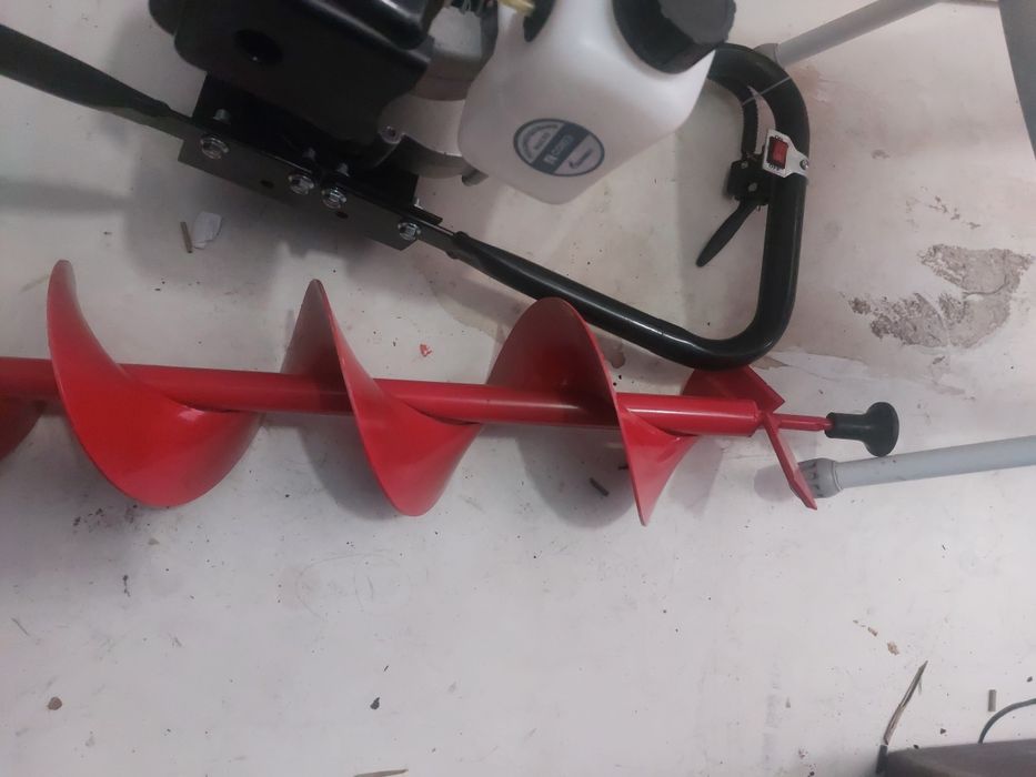 бензиновый мотобур