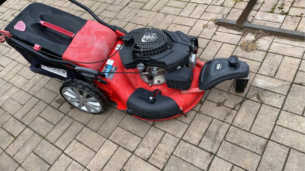 Masina de tuns iarba - Briggs & Stratton  Gude