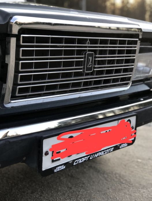 Рамка для номера автомобиля