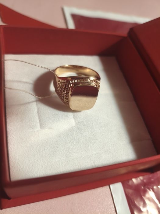 Продам перстень золотой 585