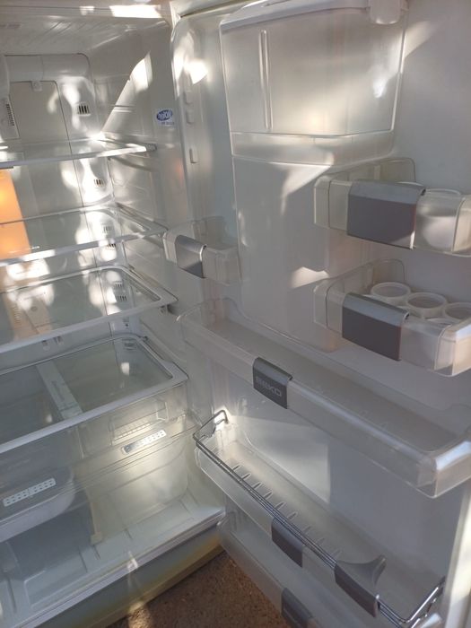 Frigider beko no frost
