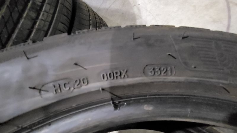 205/55/19 MICHELIN 2бр