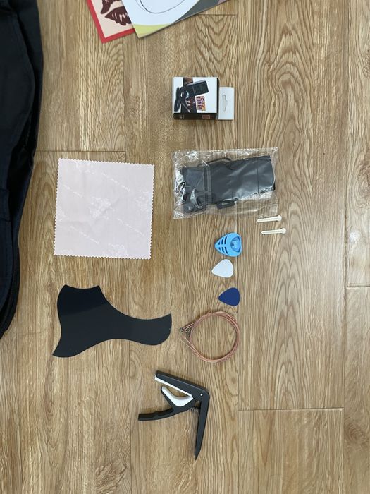 Новая Акустическая гитара